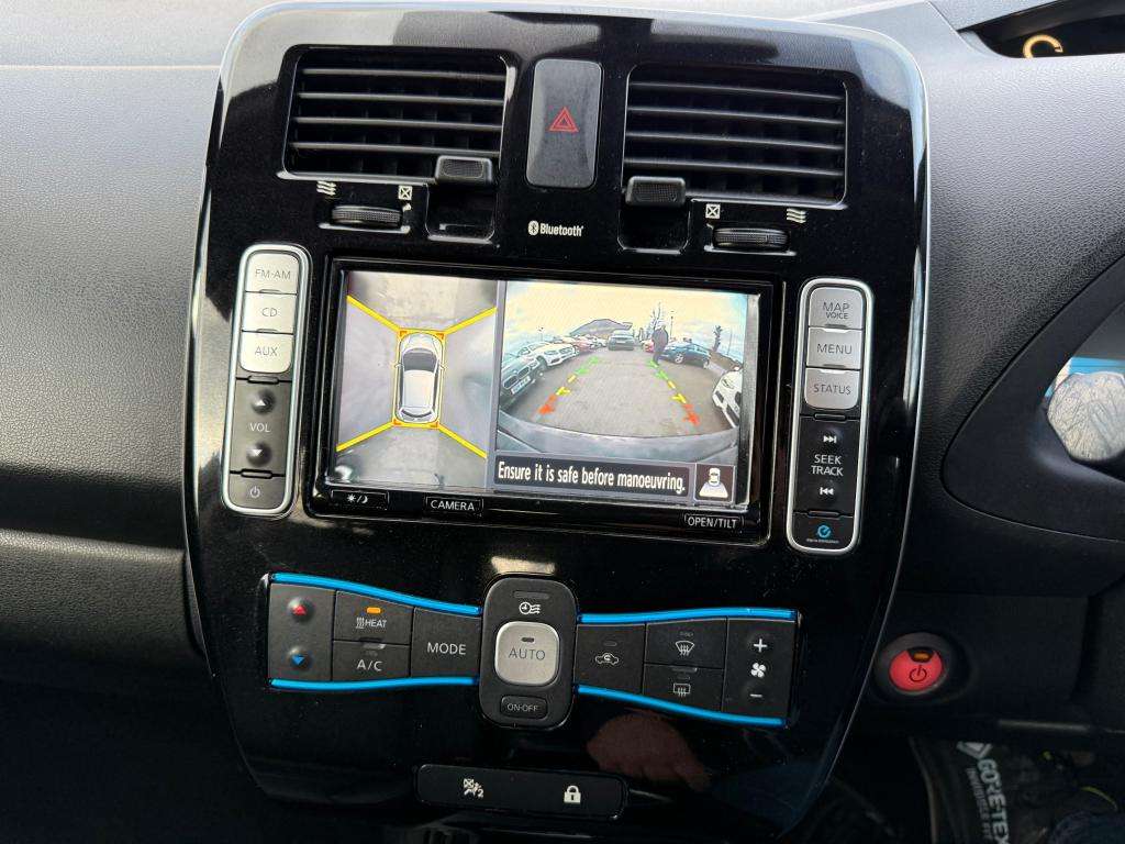 2015 NISSAN LEAF 2015 NISSAN LEAF