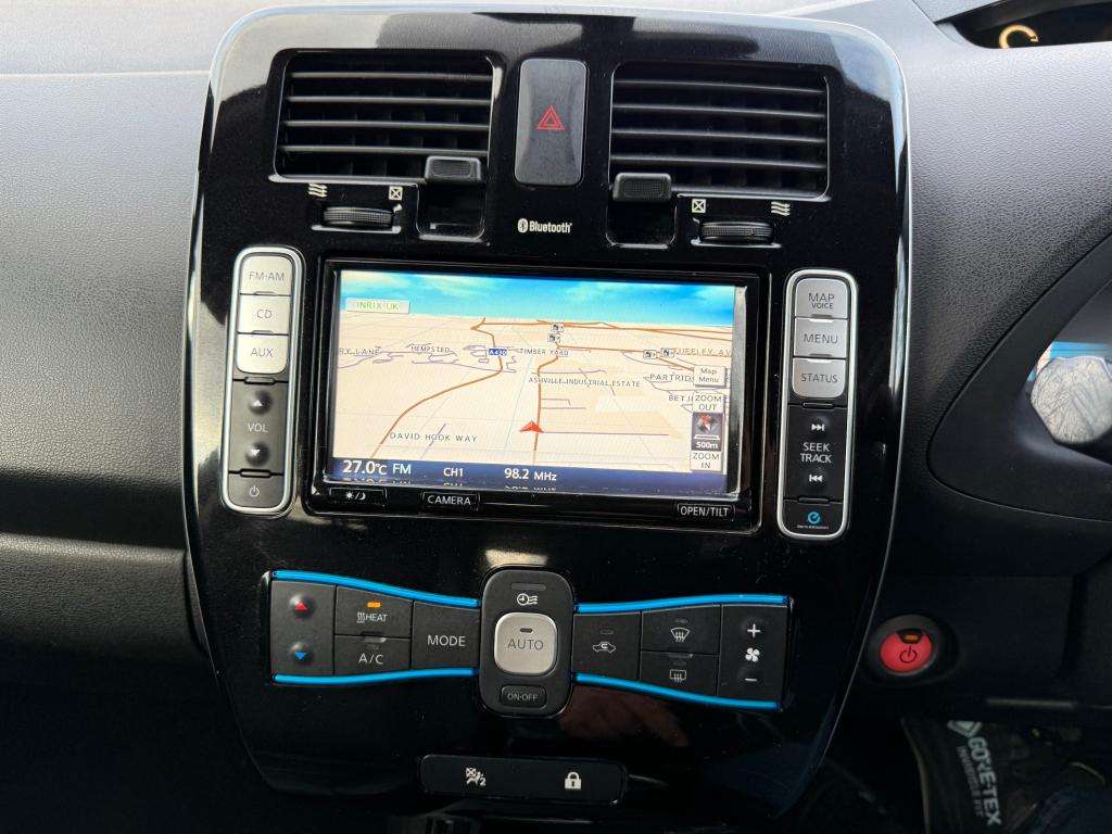 2015 NISSAN LEAF 2015 NISSAN LEAF