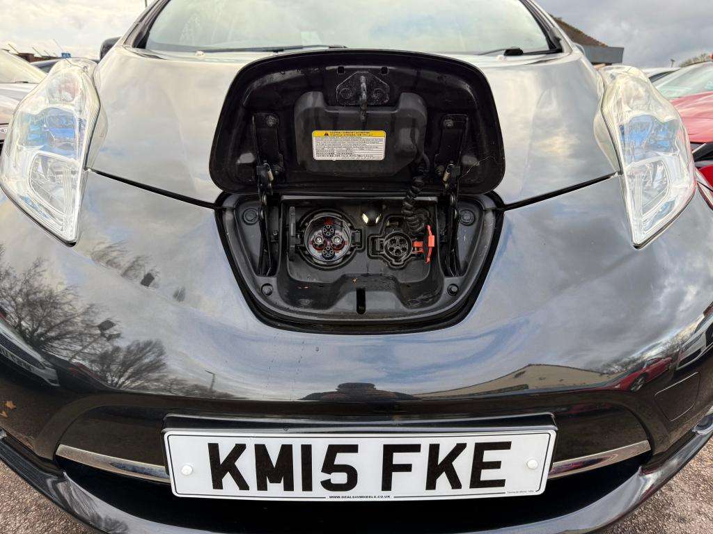 2015 NISSAN LEAF 2015 NISSAN LEAF