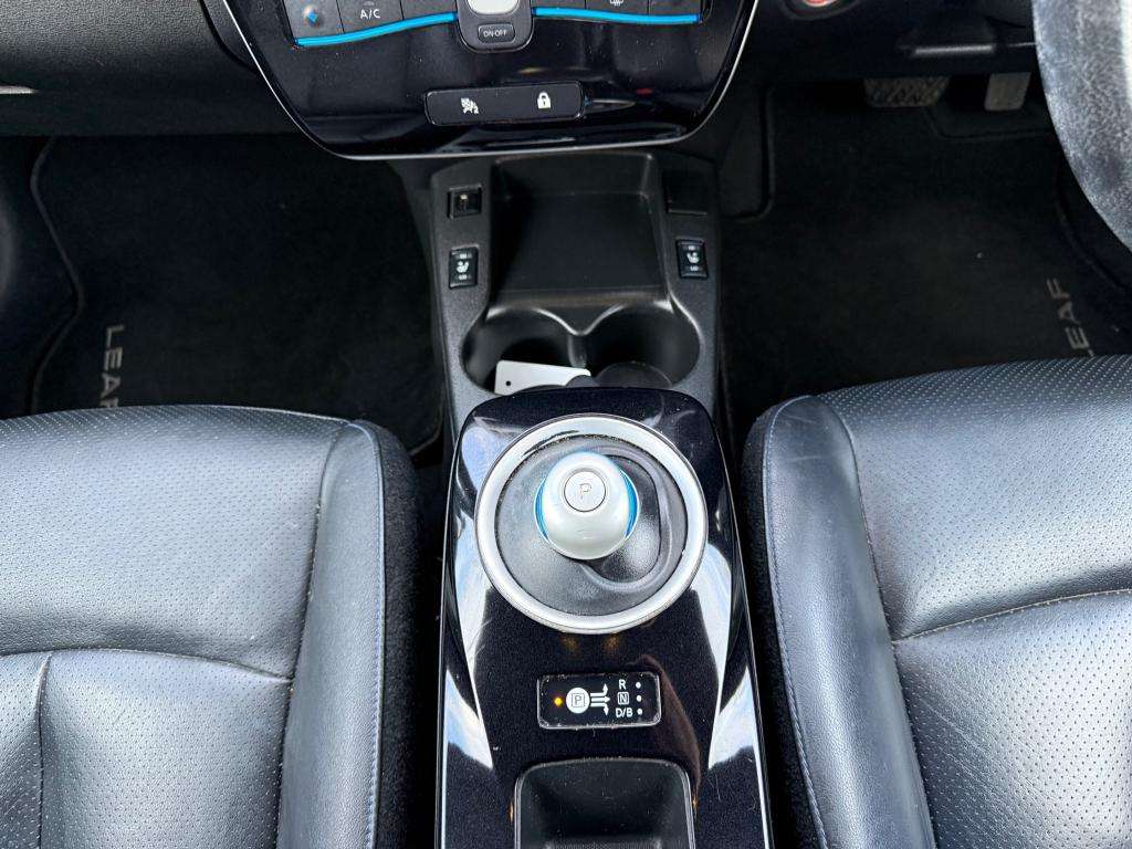 2015 NISSAN LEAF 2015 NISSAN LEAF