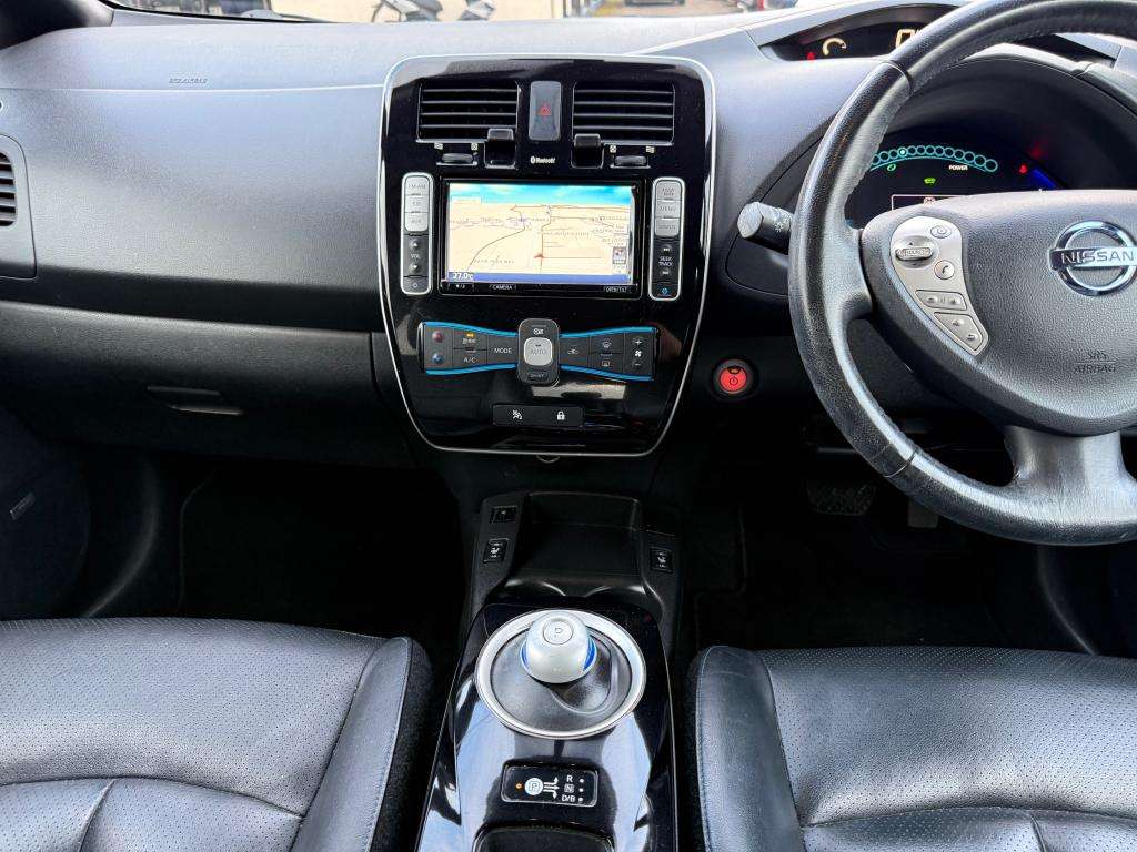 2015 NISSAN LEAF 2015 NISSAN LEAF