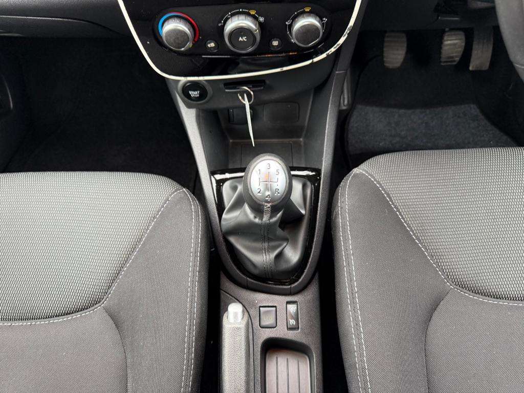 2016 RENAULT CLIO 2016 RENAULT CLIO