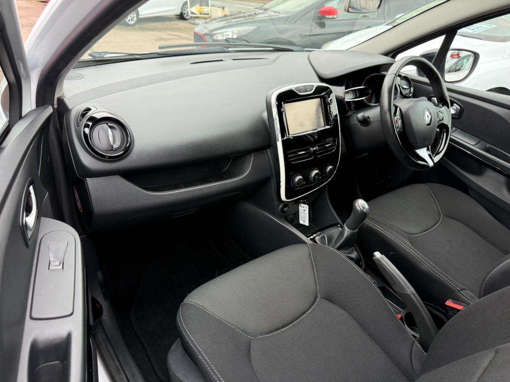 2016 RENAULT CLIO 2016 RENAULT CLIO
