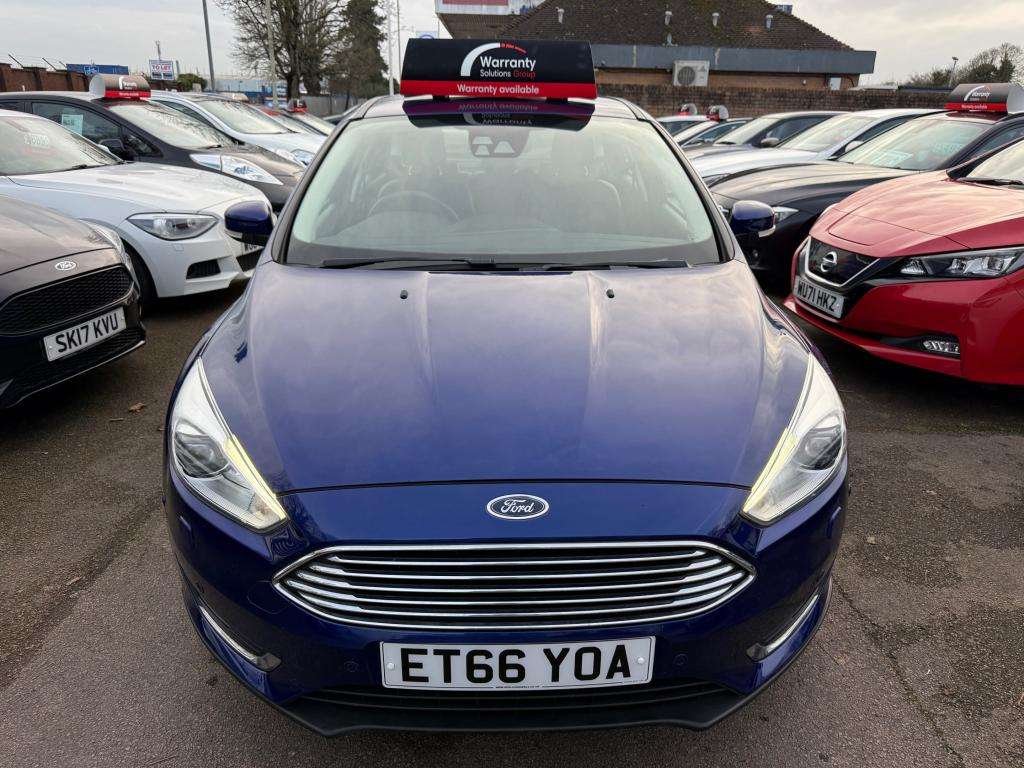 A 2017 FORD FOCUS Titanium X A 2017 FORD FOCUS Titanium X