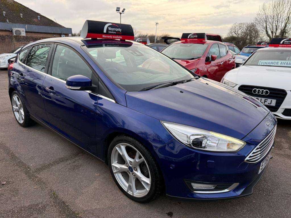 A 2017 FORD FOCUS Titanium X A 2017 FORD FOCUS Titanium X