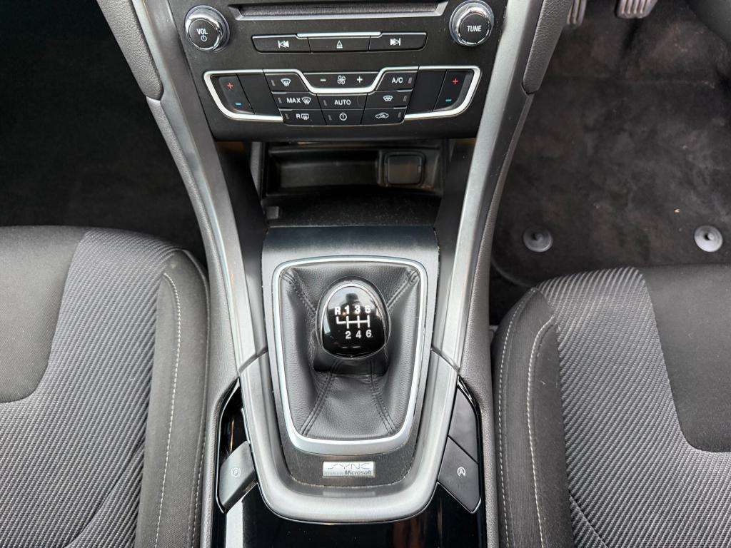 2015 FORD MONDEO 2015 FORD MONDEO