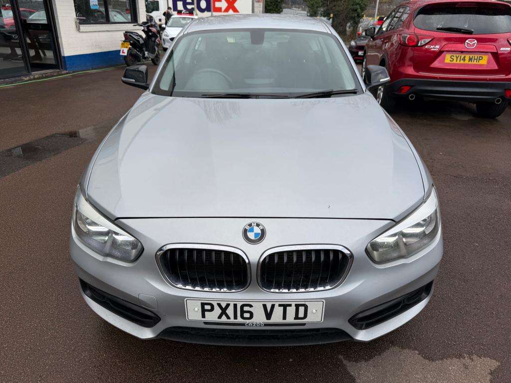 A 2016 BMW 1 SERIES 118i Sport A 2016 BMW 1 SERIES 118i Sport