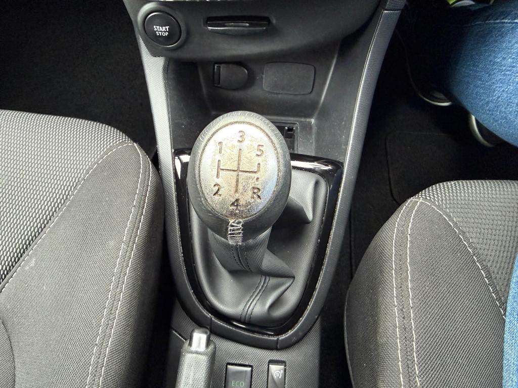 2015 RENAULT CLIO 2015 RENAULT CLIO