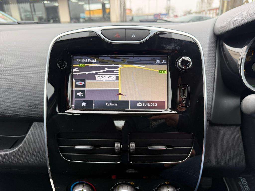 2015 RENAULT CLIO 2015 RENAULT CLIO