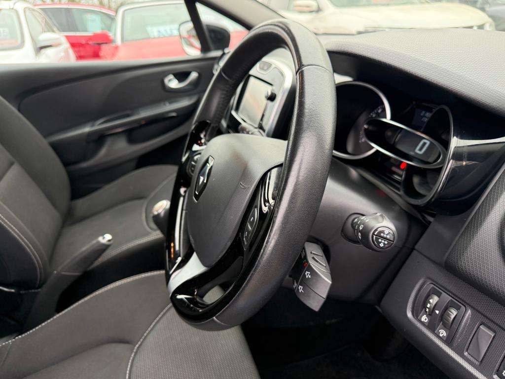 2015 RENAULT CLIO 2015 RENAULT CLIO