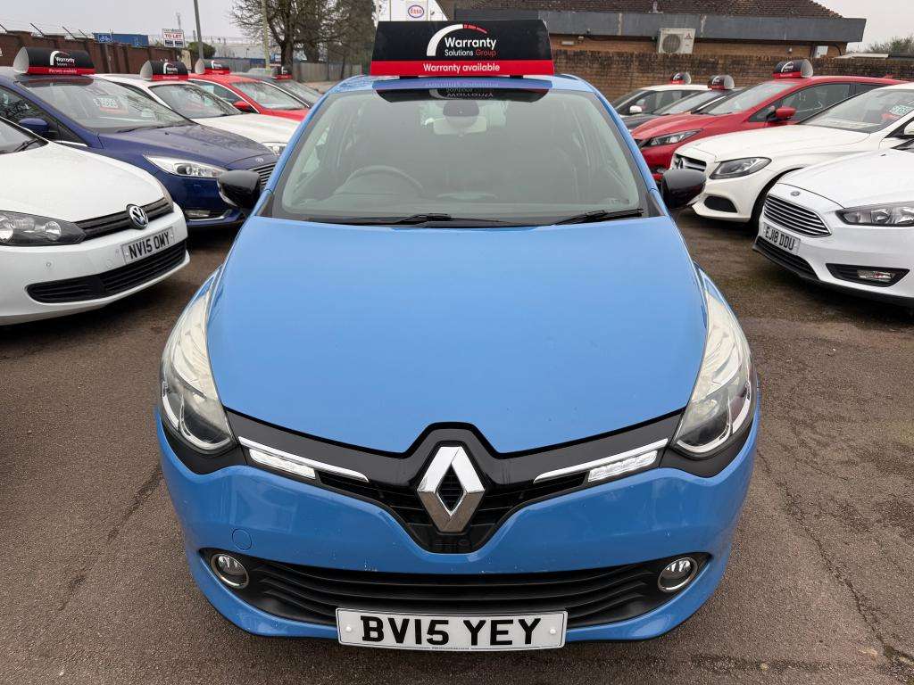 A 2015 RENAULT CLIO Dynamique Medianav Energy Tce S/s A 2015 RENAULT CLIO Dynamique Medianav Energy Tce S/s