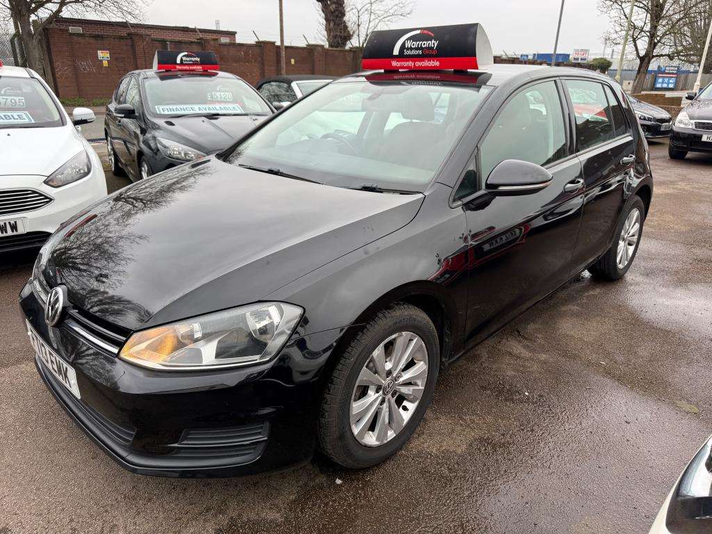 A 2013 VOLKSWAGEN GOLF Se Bluemotion Technology Tdi A 2013 VOLKSWAGEN GOLF Se Bluemotion Technology Tdi