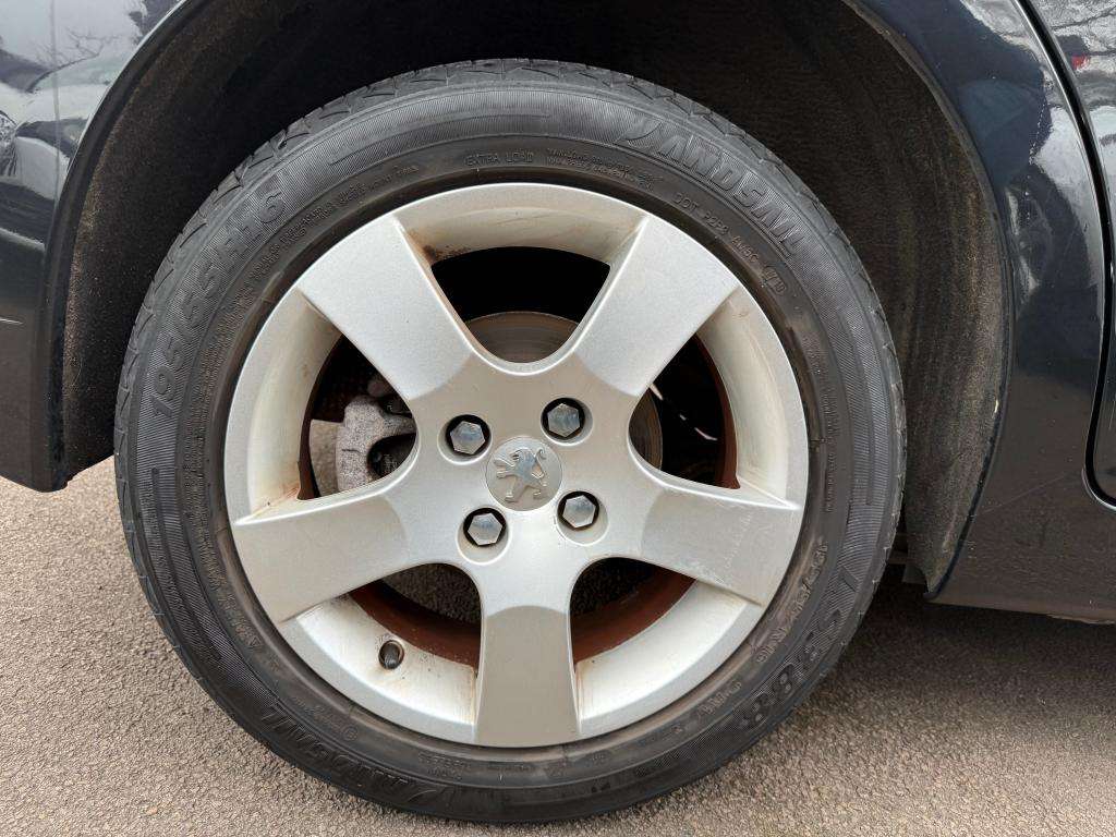 2010 PEUGEOT 207 2010 PEUGEOT 207