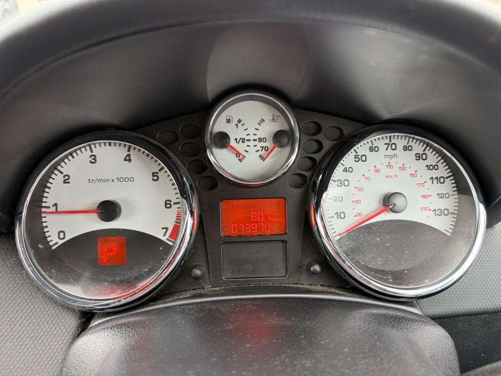 2010 PEUGEOT 207 2010 PEUGEOT 207