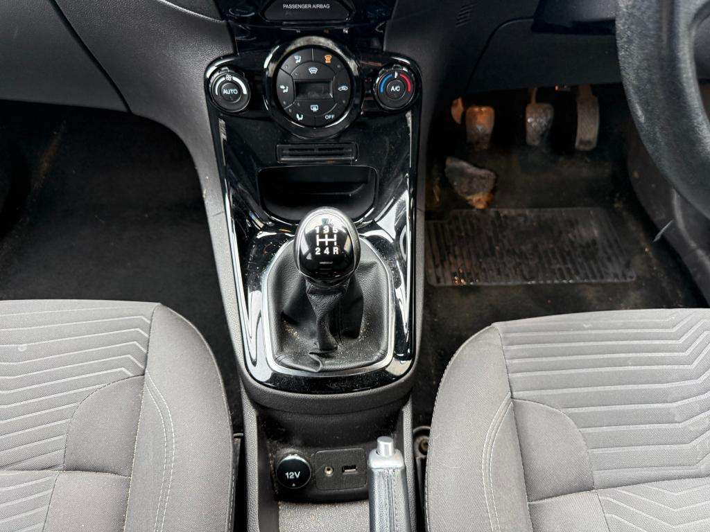 2015 FORD FIESTA 2015 FORD FIESTA