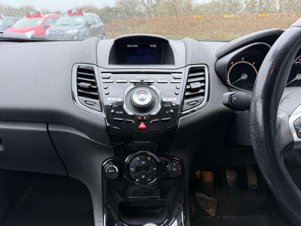 2015 FORD FIESTA 2015 FORD FIESTA