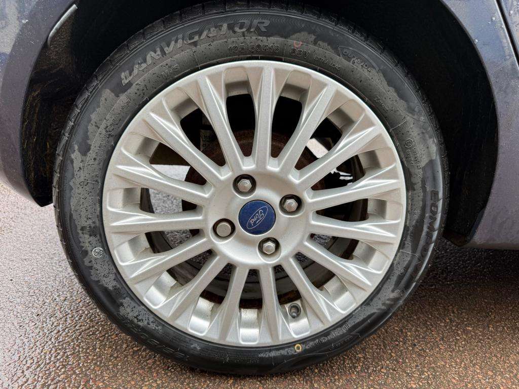 2015 FORD FIESTA 2015 FORD FIESTA