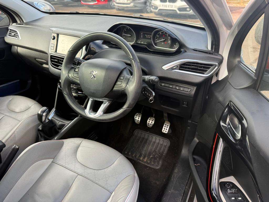 2015 PEUGEOT 208 2015 PEUGEOT 208