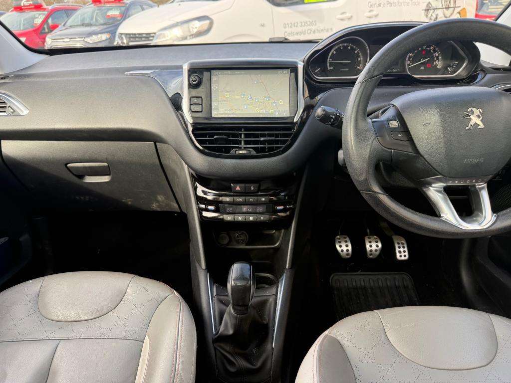 2015 PEUGEOT 208 2015 PEUGEOT 208