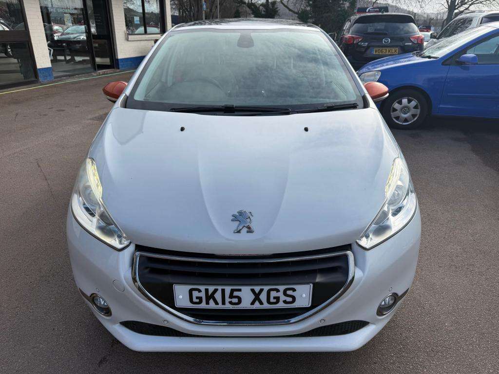 A 2015 PEUGEOT 208 Roland Garros A 2015 PEUGEOT 208 Roland Garros