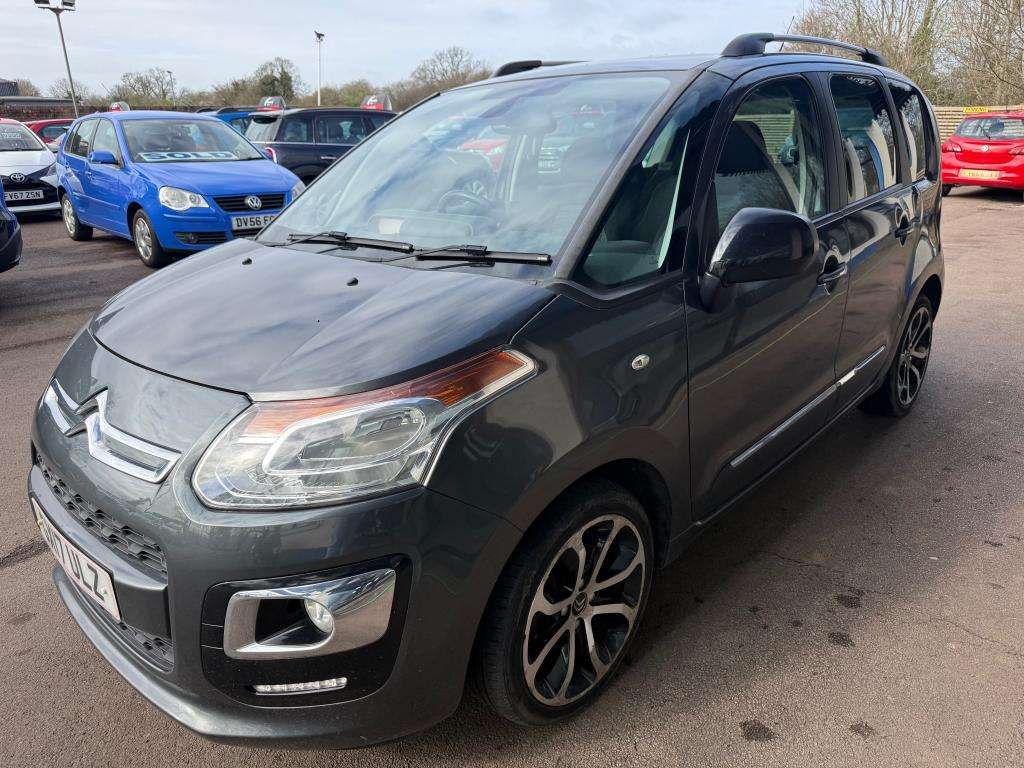 A 2017 CITROEN C3 PICASSO Platinum Puretech A 2017 CITROEN C3 PICASSO Platinum Puretech