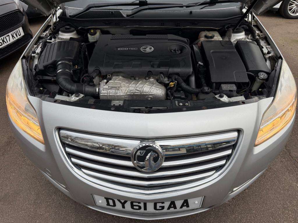 2011 VAUXHALL INSIGNIA 2011 VAUXHALL INSIGNIA