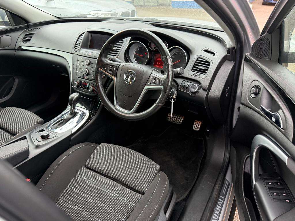 2011 VAUXHALL INSIGNIA 2011 VAUXHALL INSIGNIA