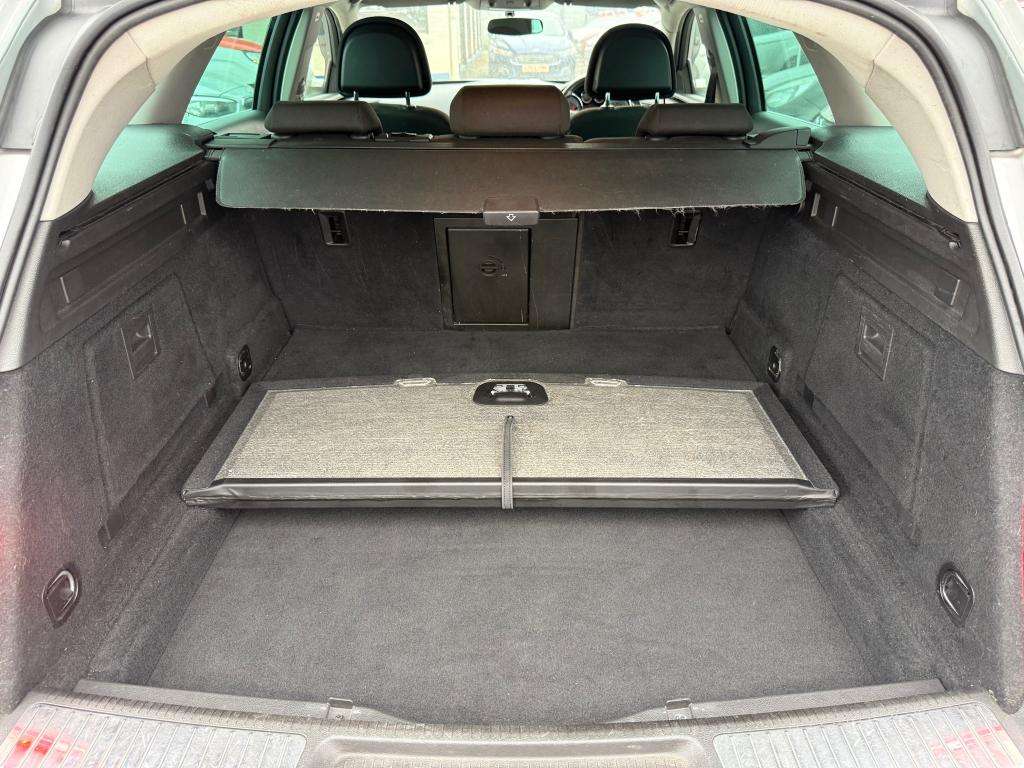 2011 VAUXHALL INSIGNIA 2011 VAUXHALL INSIGNIA