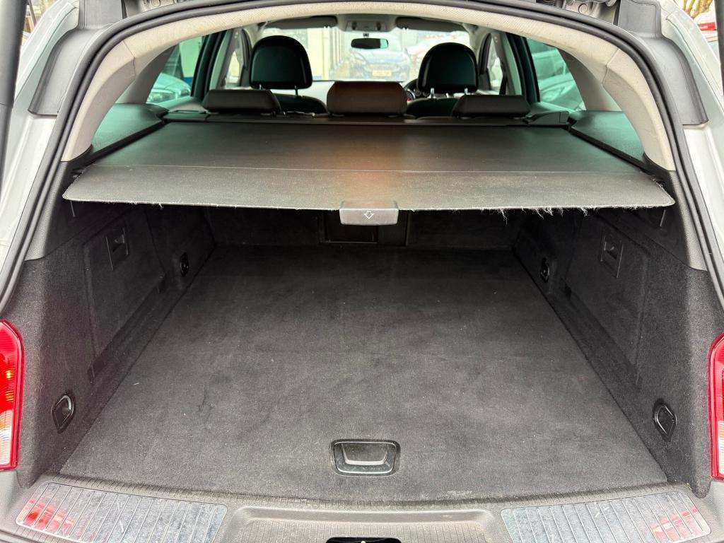 2011 VAUXHALL INSIGNIA 2011 VAUXHALL INSIGNIA