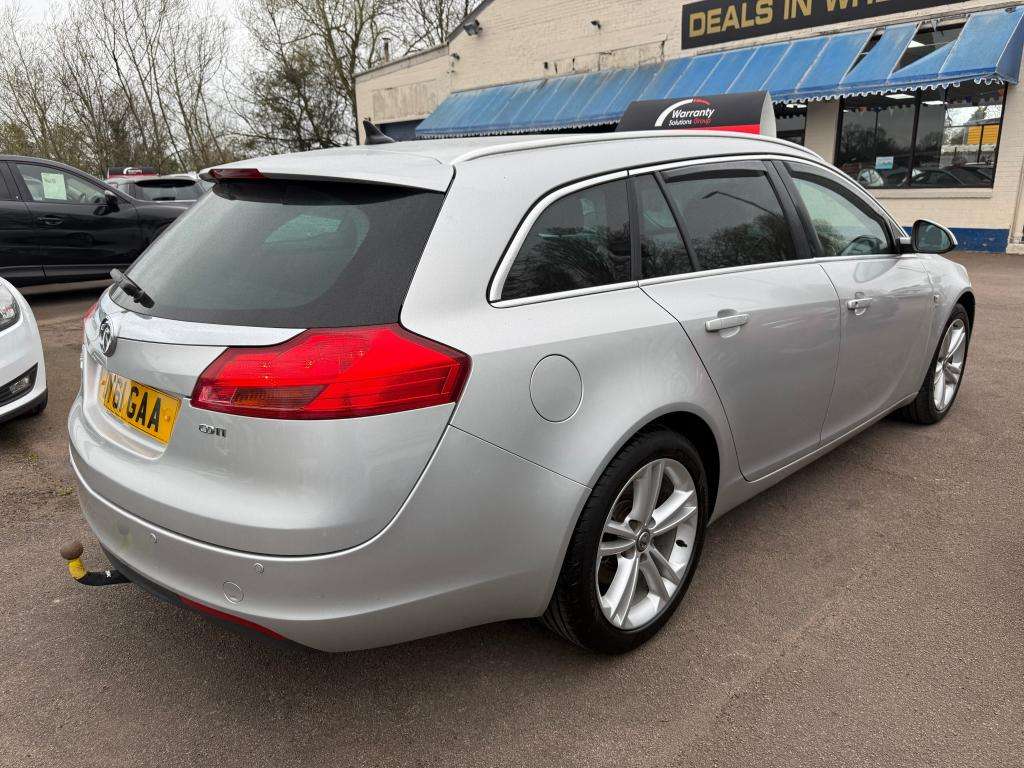 2011 VAUXHALL INSIGNIA 2011 VAUXHALL INSIGNIA