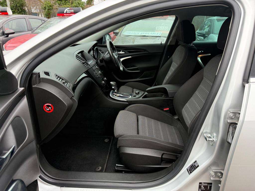 2011 VAUXHALL INSIGNIA 2011 VAUXHALL INSIGNIA