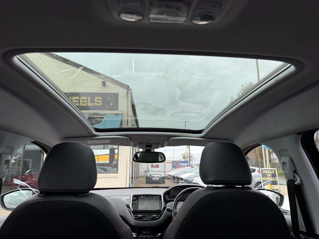 2017 PEUGEOT 2008 2017 PEUGEOT 2008