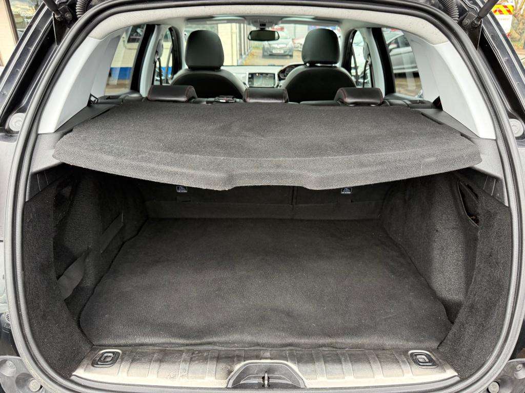 2017 PEUGEOT 2008 2017 PEUGEOT 2008