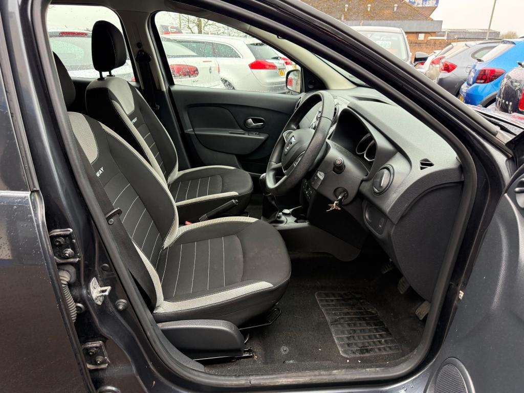 2017 DACIA SANDERO 2017 DACIA SANDERO