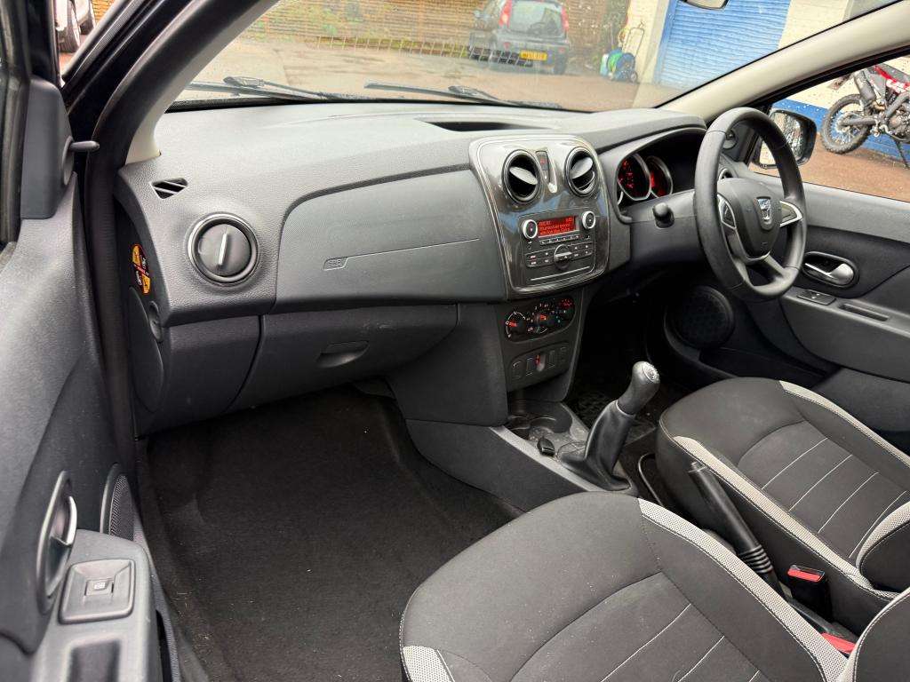 2017 DACIA SANDERO 2017 DACIA SANDERO