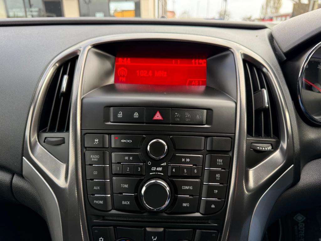 2011 VAUXHALL ASTRA 2011 VAUXHALL ASTRA