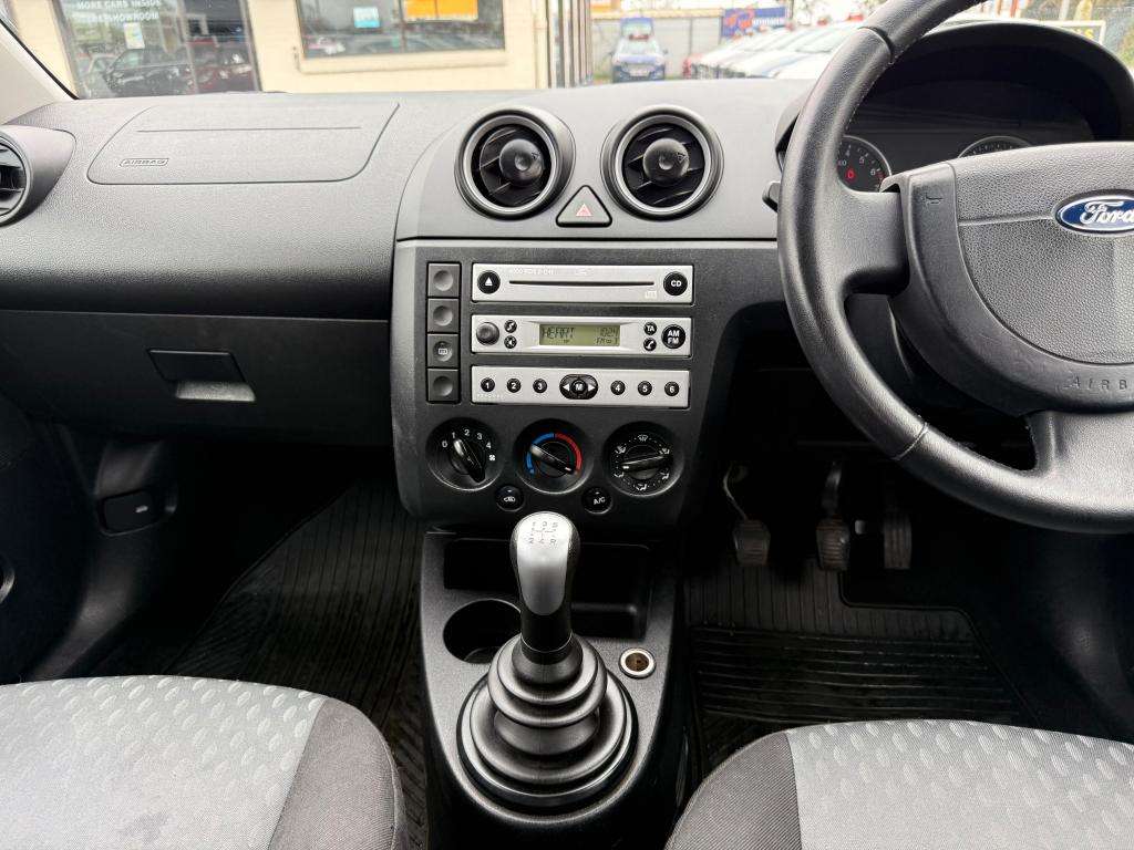 2004 FORD FIESTA 2004 FORD FIESTA