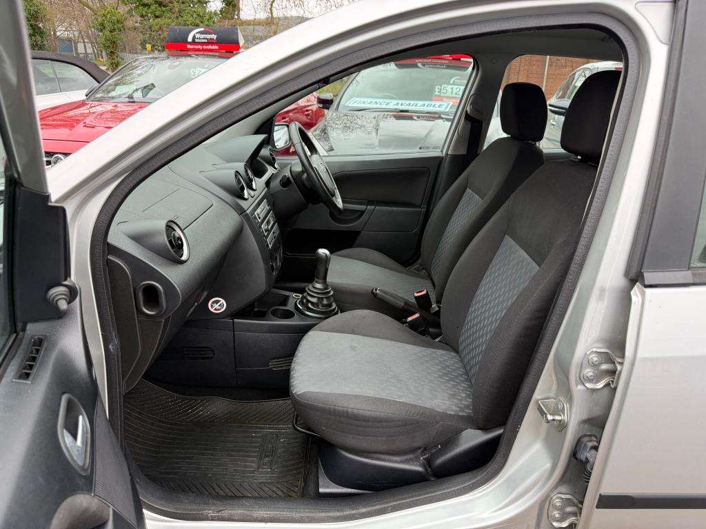 2004 FORD FIESTA 2004 FORD FIESTA