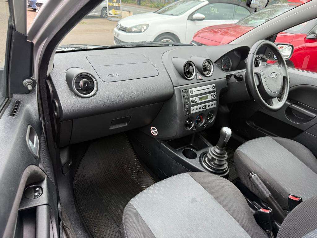 2004 FORD FIESTA 2004 FORD FIESTA