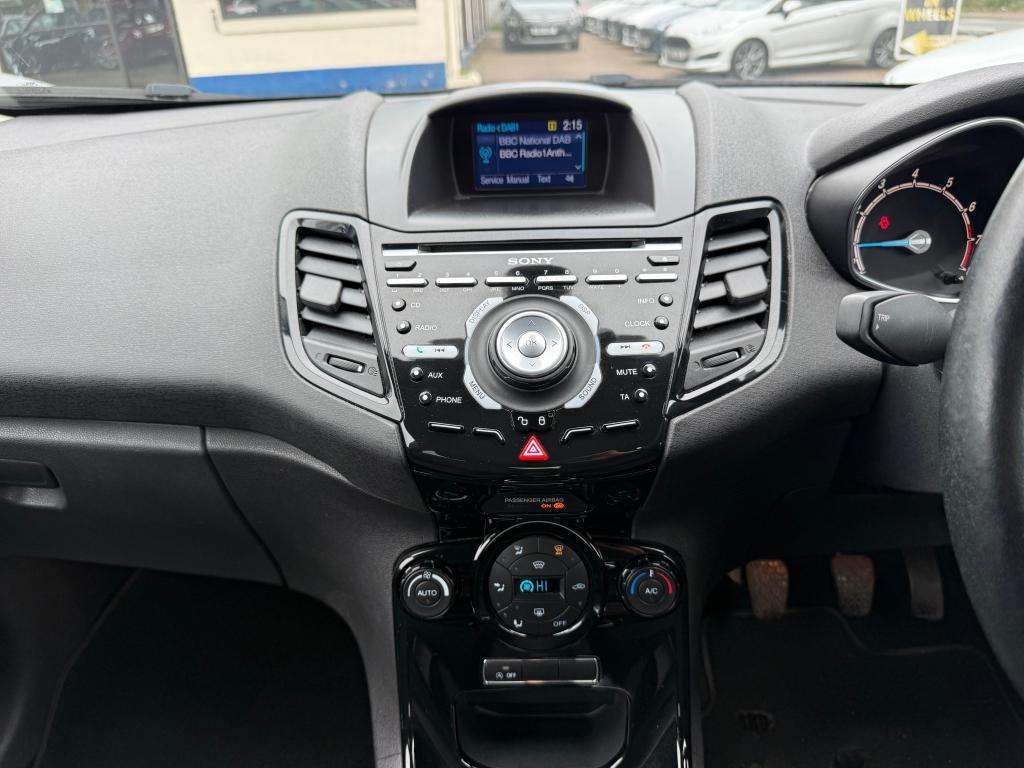 2015 FORD FIESTA 2015 FORD FIESTA