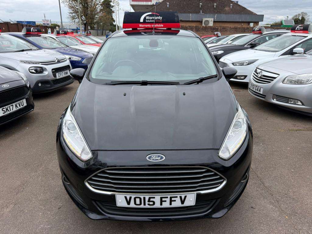 A 2015 FORD FIESTA Titanium T A 2015 FORD FIESTA Titanium T