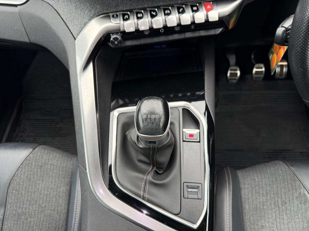 2019 PEUGEOT 3008 2019 PEUGEOT 3008