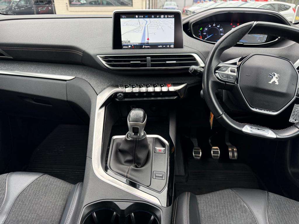 2019 PEUGEOT 3008 2019 PEUGEOT 3008