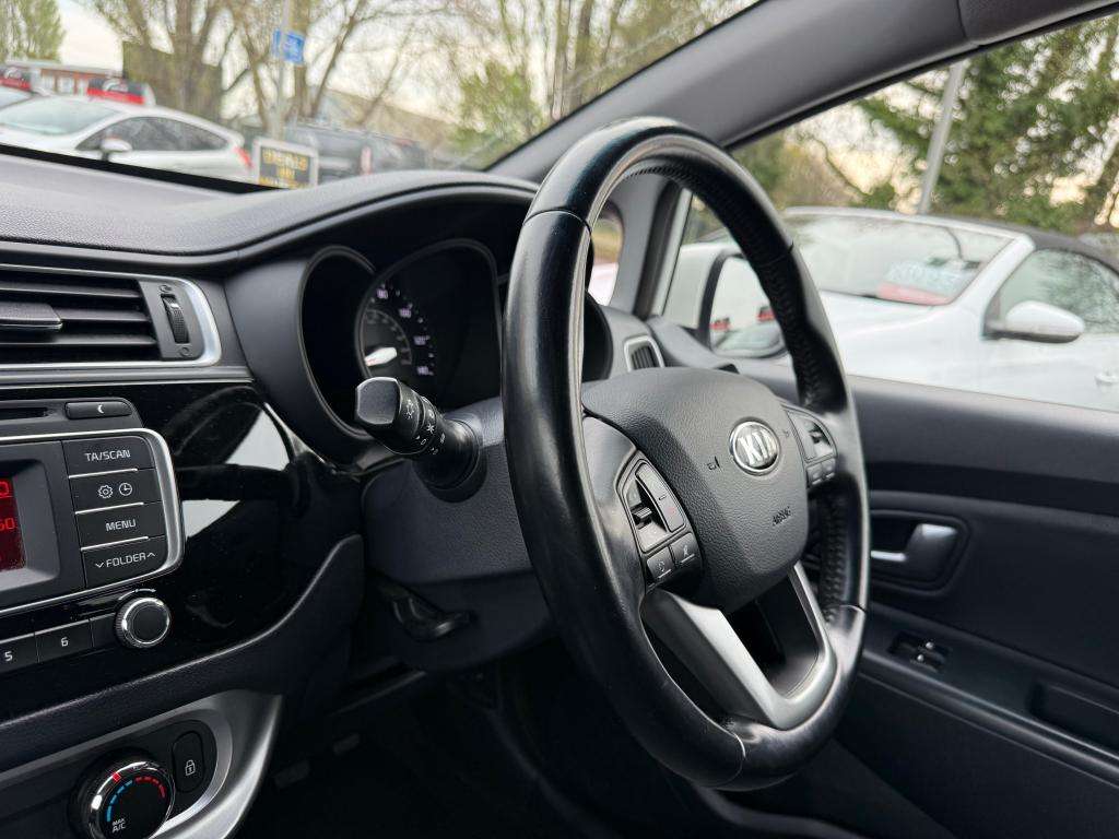 2015 KIA RIO 2015 KIA RIO