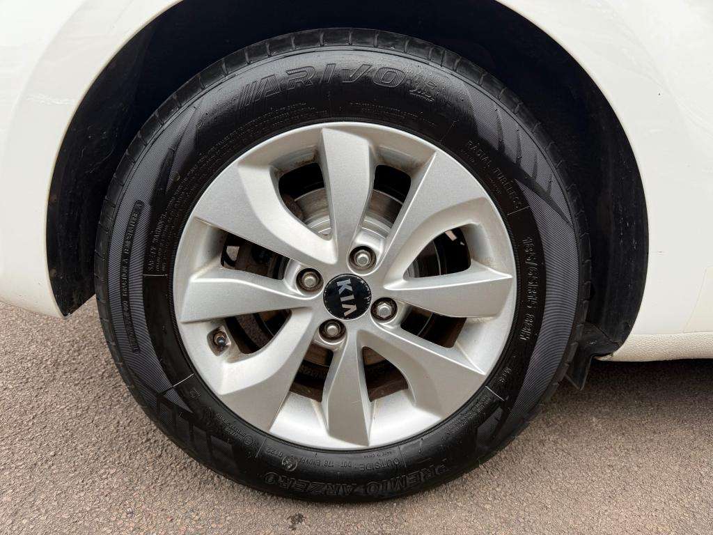 2015 KIA RIO 2015 KIA RIO