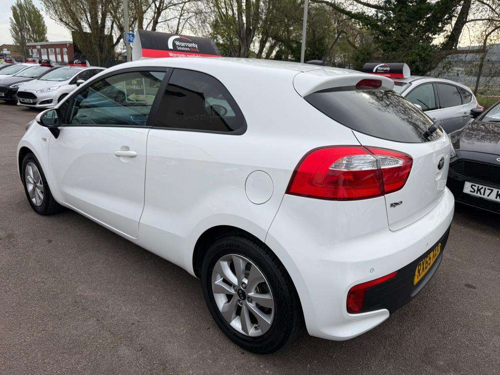 2015 KIA RIO 2015 KIA RIO