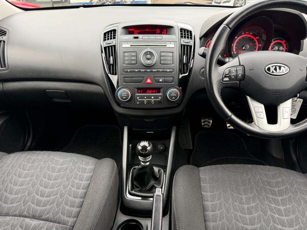 2012 KIA CEED 2012 KIA CEED