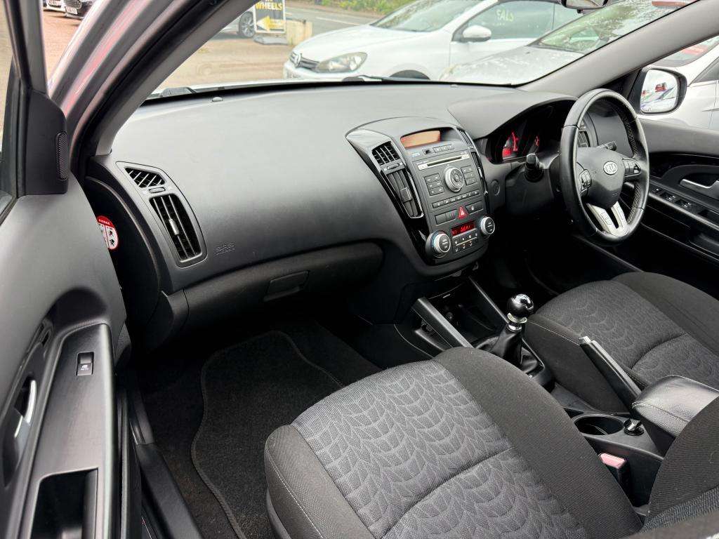 2012 KIA CEED 2012 KIA CEED