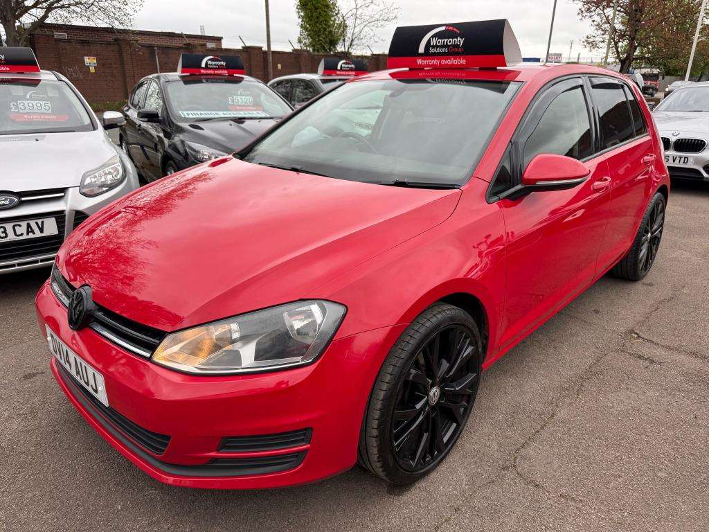 A 2014 VOLKSWAGEN GOLF Se Bluemotion Technology Tsi A 2014 VOLKSWAGEN GOLF Se Bluemotion Technology Tsi