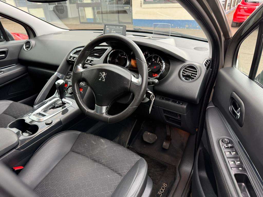 2017 PEUGEOT 3008 2017 PEUGEOT 3008